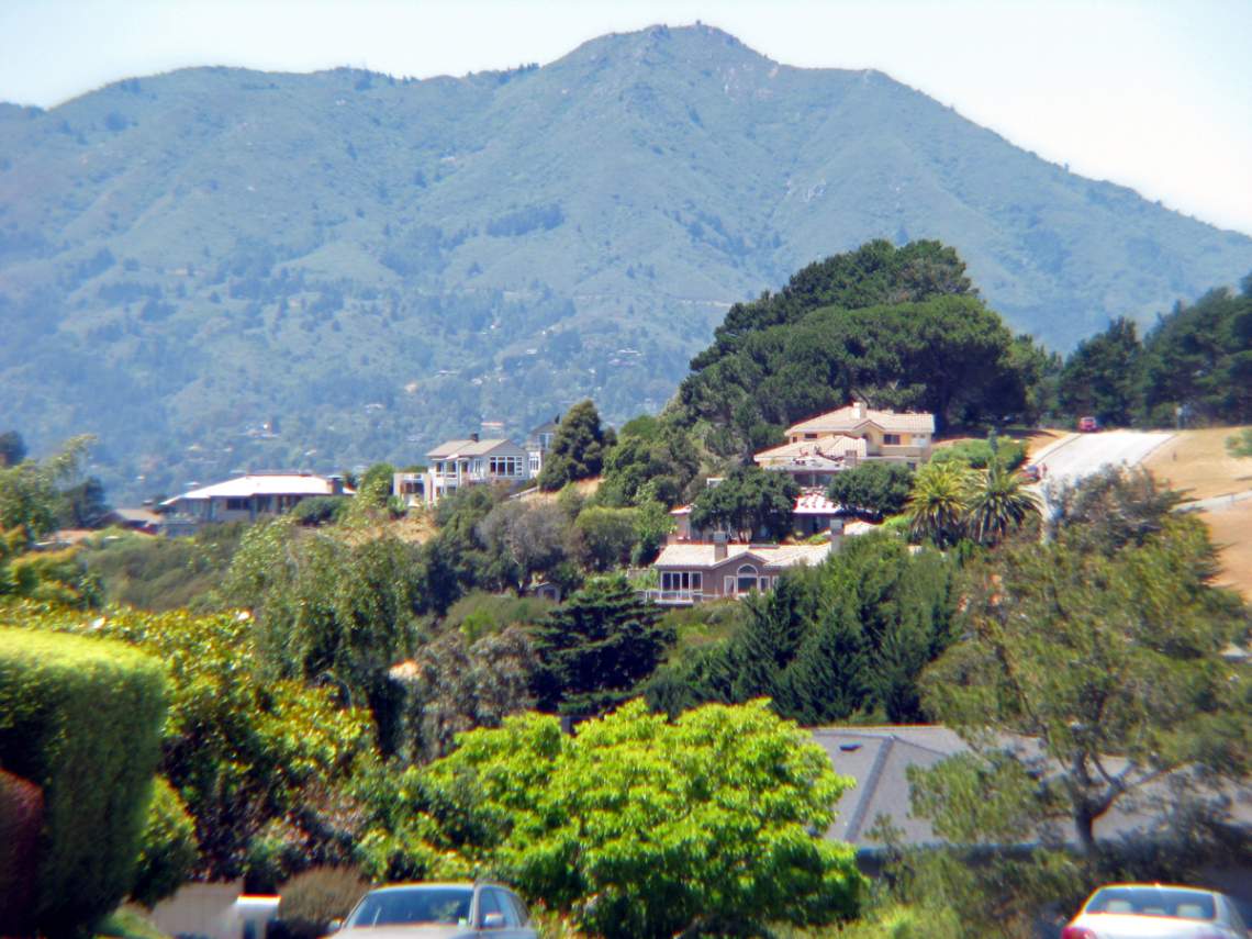 Greenbrae Neighborhoods: Greenbrae Hills